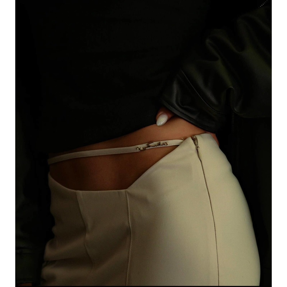 Mid Rise Wide Leg Strap Pant - Wheat